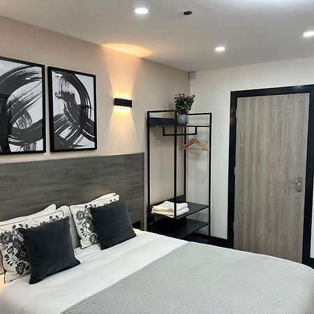 Thandi House Heathrow Airport Ashford  Екстер'єр фото
