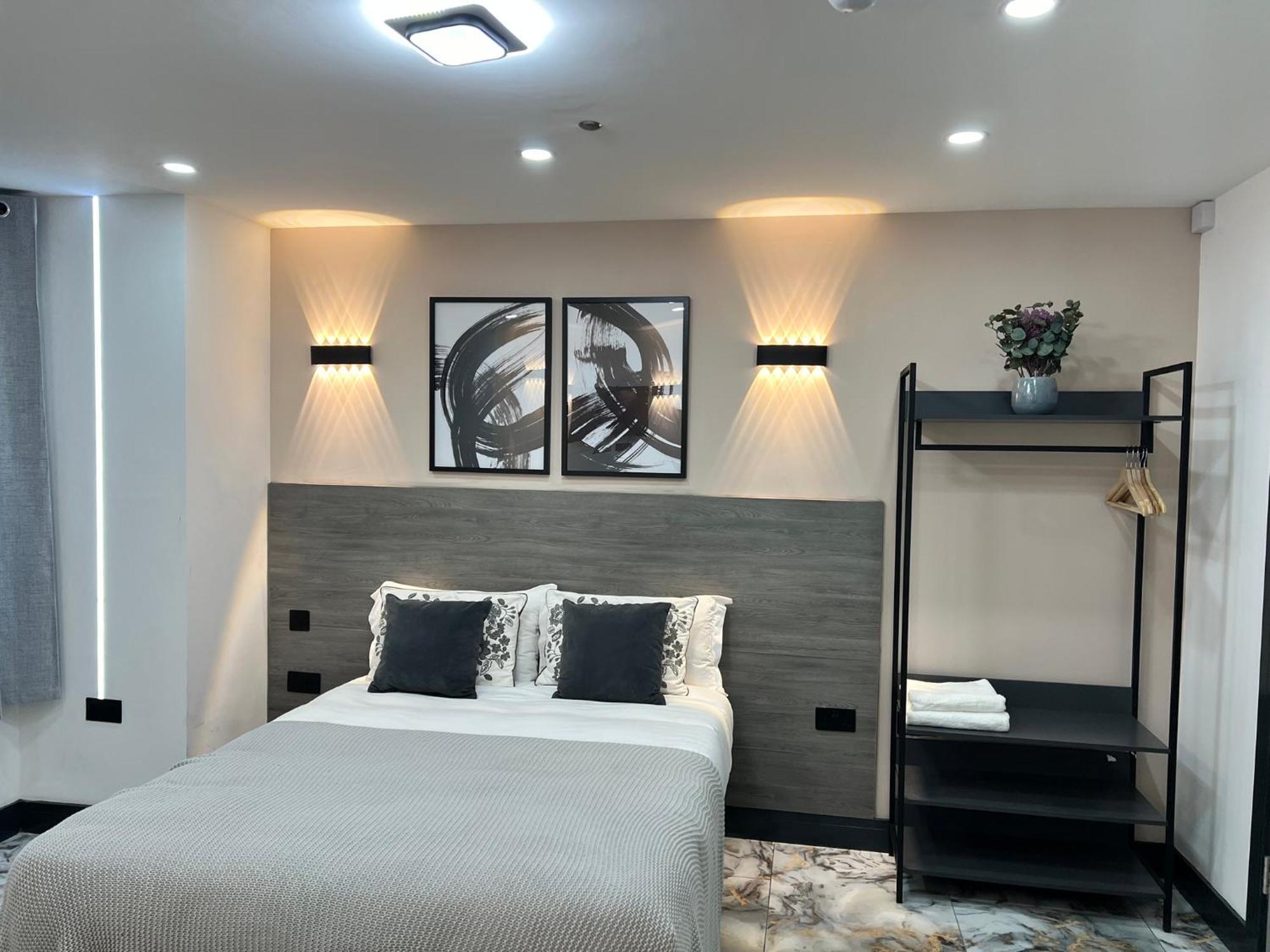 Thandi House Heathrow Airport Ashford  Екстер'єр фото