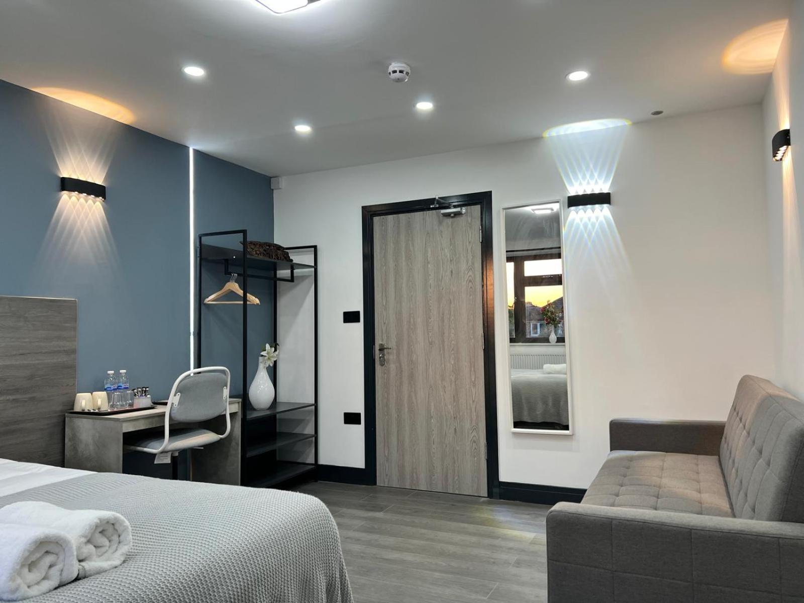 Thandi House Heathrow Airport Ashford  Екстер'єр фото